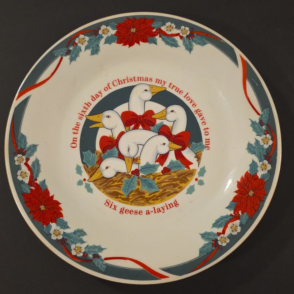 Vintage Tienshan‎ DECK THE HALLS Plate Six Geese A-Laying Salad Dessert Accent